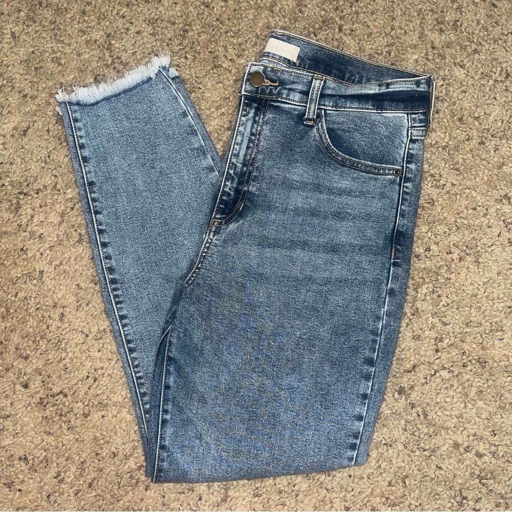 ALTARD STATE STRAIGHT LEG FRINGED ANKLE CUFF DENIM JEANS / LIGHT ACID WASH / 31